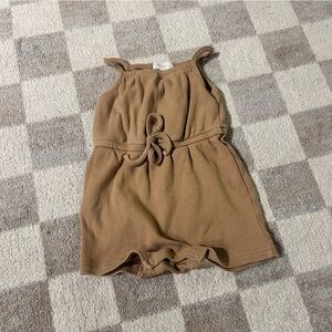 Hadas brown ribbed romper size 6-9 months